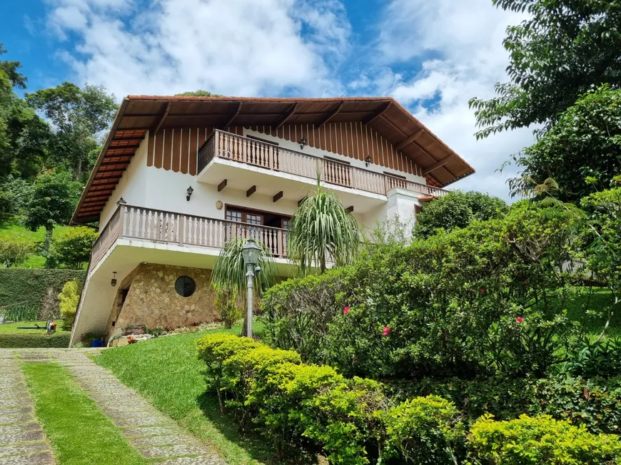 Foto 1 de Casa com 4 Quartos à venda, 1370m² em Catarcione, Nova Friburgo