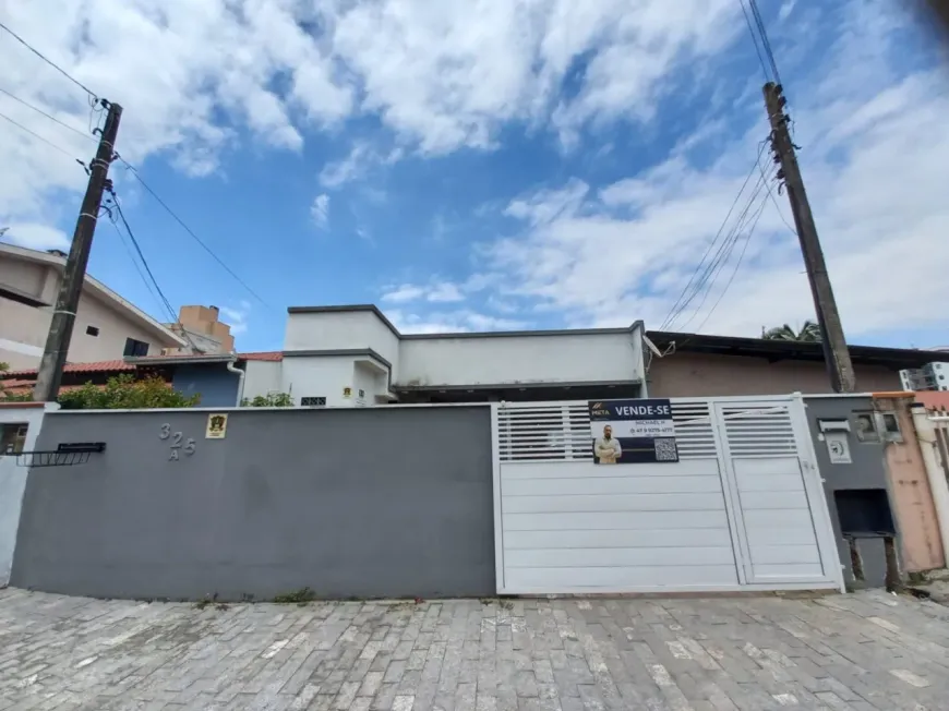 Foto 1 de Casa com 2 Quartos à venda, 168m² em Gravata, Navegantes