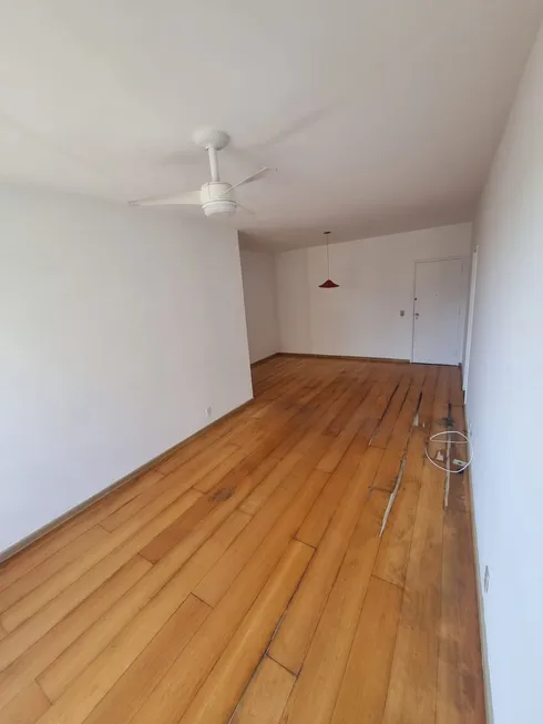 Foto 1 de Apartamento com 2 Quartos para alugar, 90m² em Icaraí, Niterói