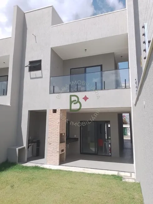 Foto 1 de Casa com 4 Quartos à venda, 150m² em Mangabeira, Eusébio