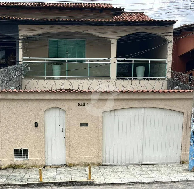 Foto 1 de Casa com 3 Quartos à venda, 132m² em Centro, São Gonçalo