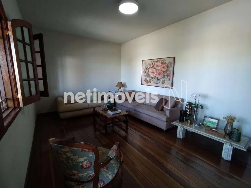 Foto 1 de Casa com 4 Quartos à venda, 213m² em Dona Clara, Belo Horizonte