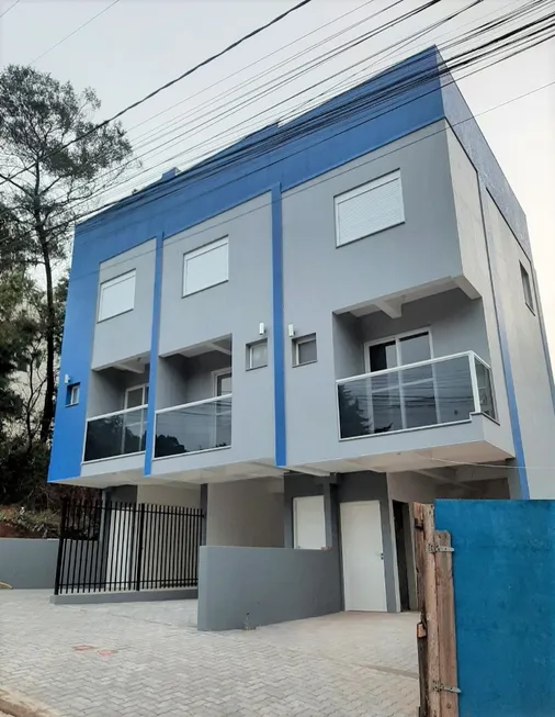 Foto 1 de Sobrado com 2 Quartos à venda, 78m² em Santa Catarina, Caxias do Sul