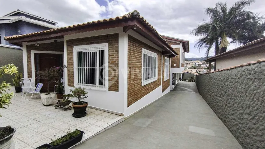 Foto 1 de Casa com 3 Quartos à venda, 250m² em Nova Itatiba, Itatiba