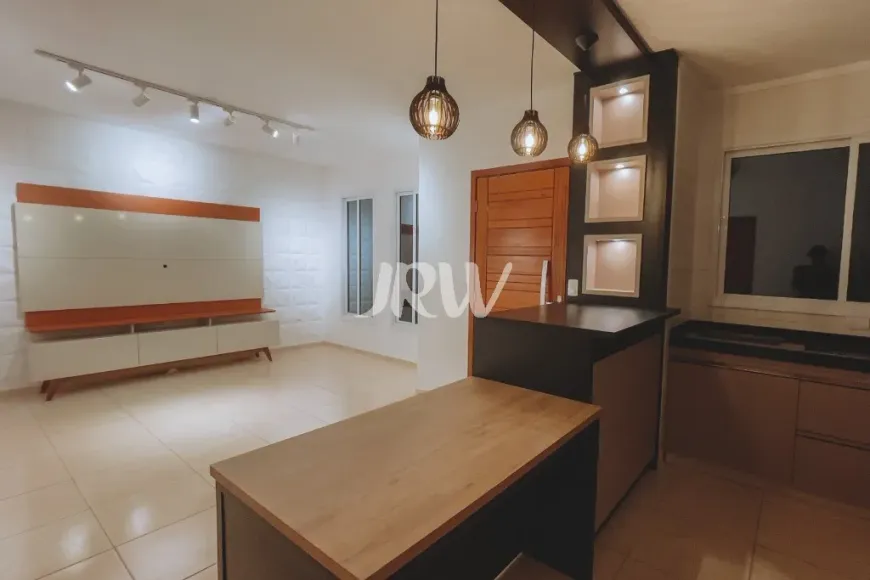 Foto 1 de Casa com 3 Quartos à venda, 150m² em Jardim Residencial Veneza, Indaiatuba