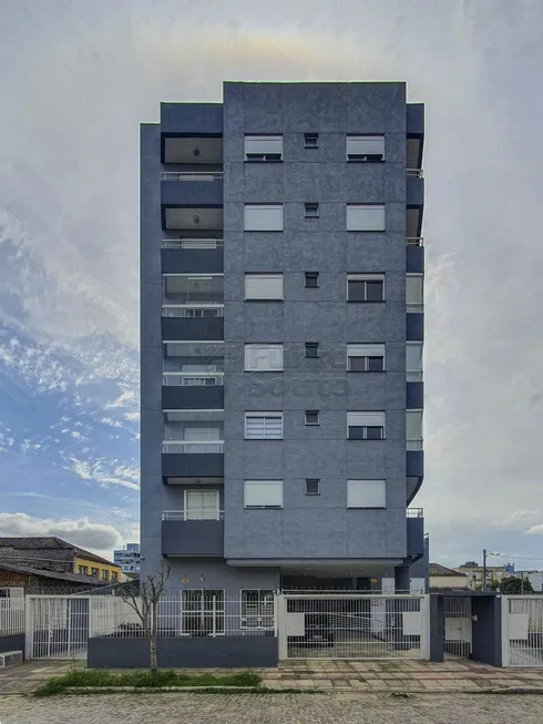 Foto 1 de Apartamento com 3 Quartos para alugar, 99m² em Centro, Pelotas