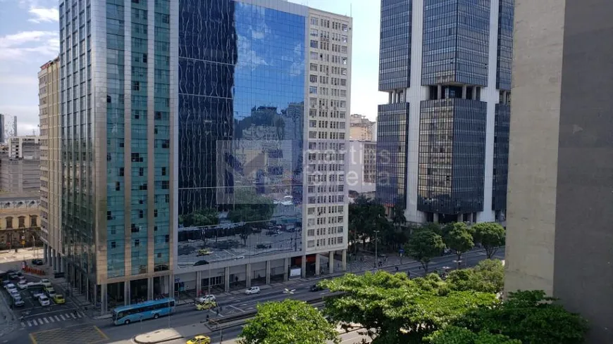 Foto 1 de Sala Comercial para alugar, 220m² em Centro, Rio de Janeiro