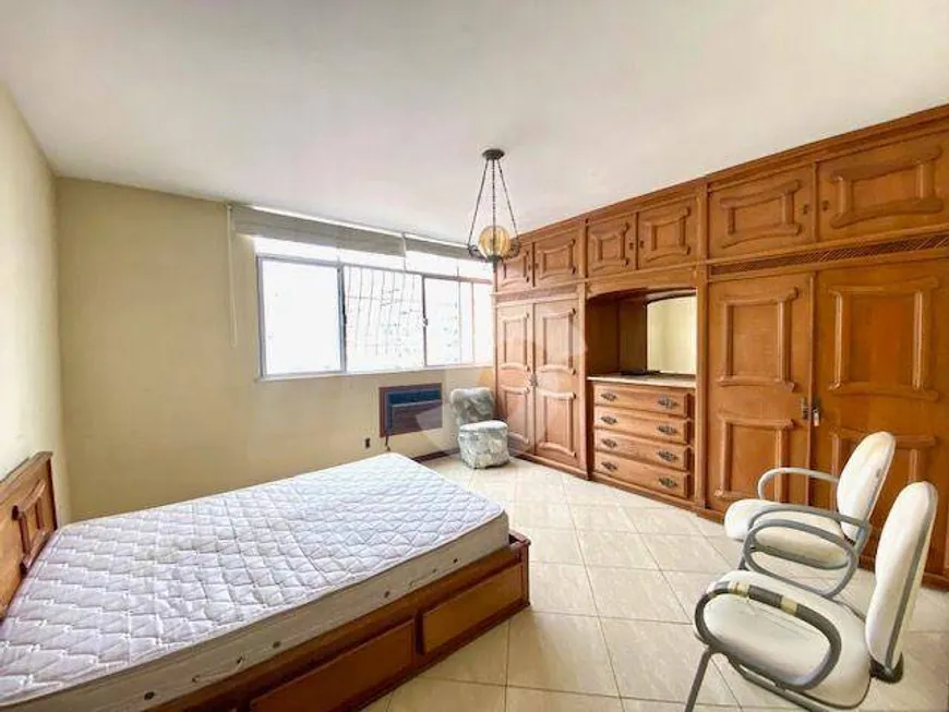 Foto 1 de Apartamento com 3 Quartos à venda, 158m² em Icaraí, Niterói
