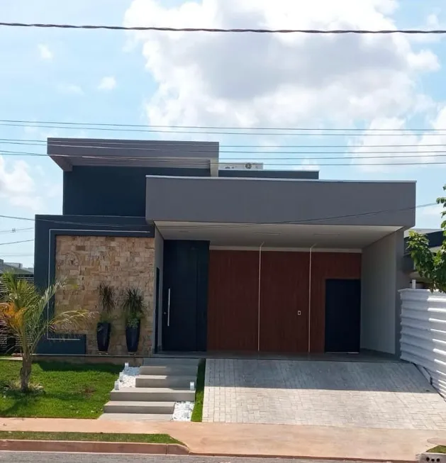 Foto 1 de Casa de Condomínio com 3 Quartos à venda, 172m² em Condomínio Belvedere II, Cuiabá