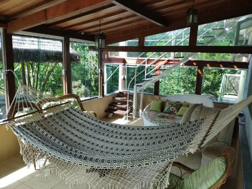 Foto 1 de Fazenda/Sítio com 8 Quartos à venda, 440m² em Cantagalo, Guapimirim