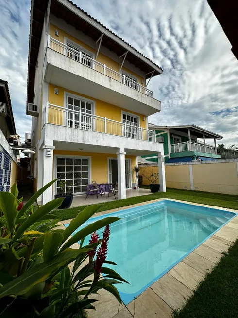 Foto 1 de Casa com 4 Quartos para venda ou aluguel, 318m² em Recreio Dos Bandeirantes, Rio de Janeiro
