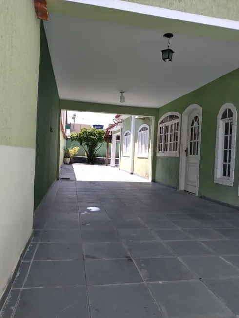 Foto 1 de Casa com 3 Quartos à venda, 130m² em Colubandê, São Gonçalo