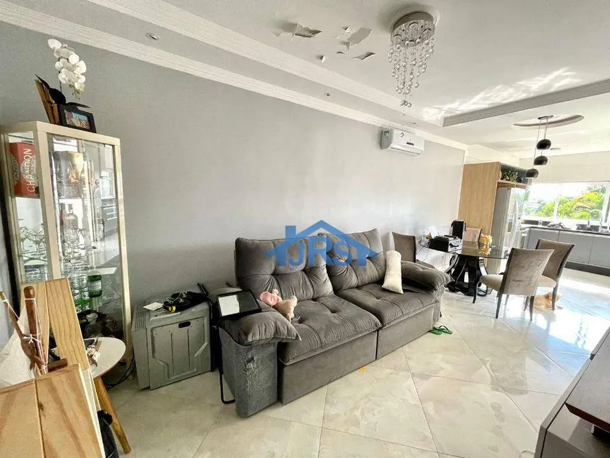 Foto 1 de Casa com 2 Quartos à venda, 100m² em Jardim Professor Benoá, Santana de Parnaíba