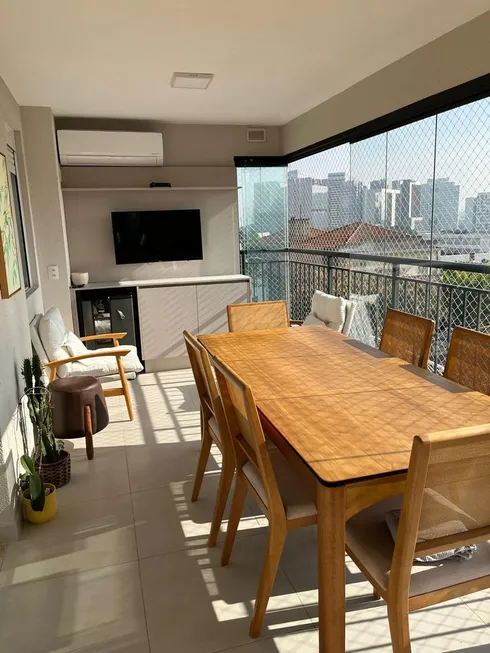 Foto 1 de Apartamento com 3 Quartos à venda, 95m² em Barra Funda, São Paulo