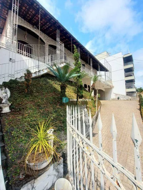 Foto 1 de Casa com 4 Quartos à venda, 478m² em Bom Pastor, Juiz de Fora