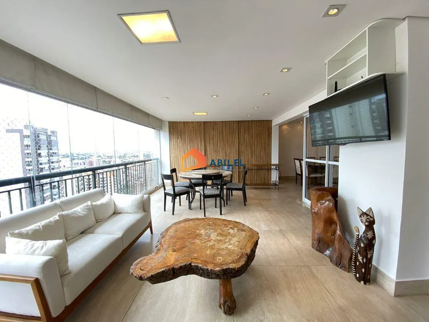 Foto 1 de Apartamento com 3 Quartos para alugar, 202m² em Vila Regente Feijó, São Paulo