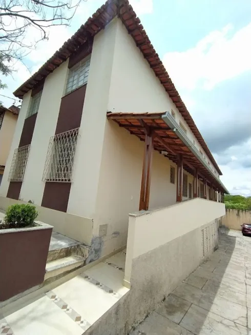 Foto 1 de Apartamento com 2 Quartos à venda, 65m² em Heliópolis, Belo Horizonte