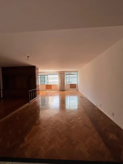 Foto 1 de Apartamento com 4 Quartos à venda, 210m² em Tijuca, Rio de Janeiro