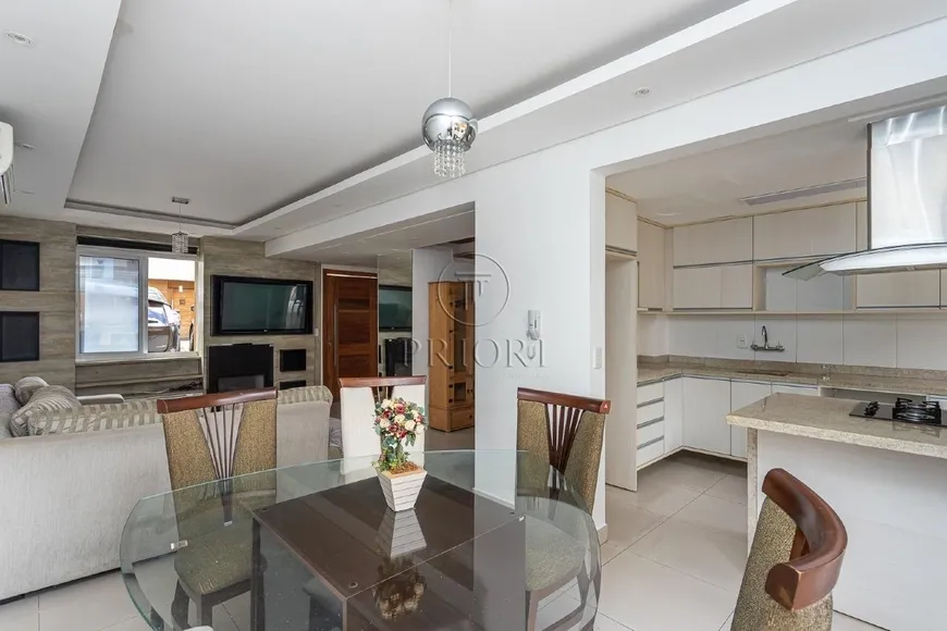 Foto 1 de Casa de Condomínio com 3 Quartos para alugar, 146m² em Alto Petrópolis, Porto Alegre