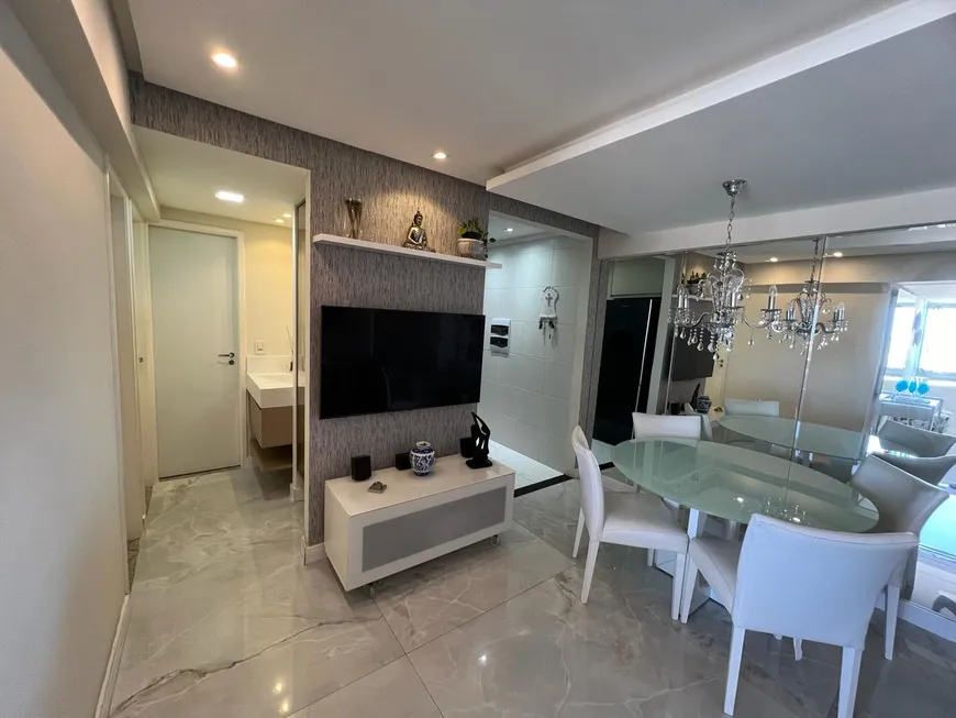 Foto 1 de Apartamento com 2 Quartos à venda, 56m² em Barbalho, Salvador