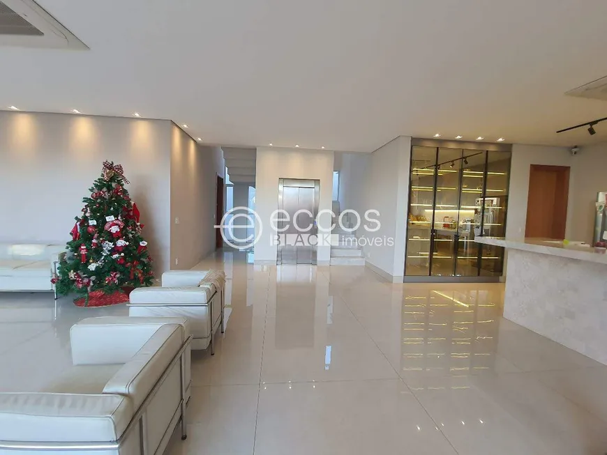 Foto 1 de Casa com 4 Quartos à venda, 320m² em Jardim Karaíba, Uberlândia