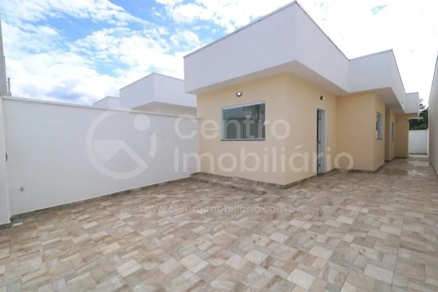 Foto 1 de Casa com 2 Quartos à venda, 70m² em Balneario Sao Joao Batista , Peruíbe