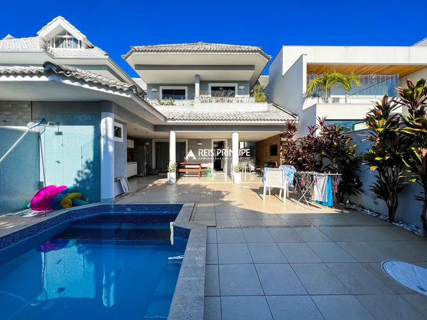 Foto 1 de Casa de Condomínio com 4 Quartos à venda, 288m² em Recreio Dos Bandeirantes, Rio de Janeiro