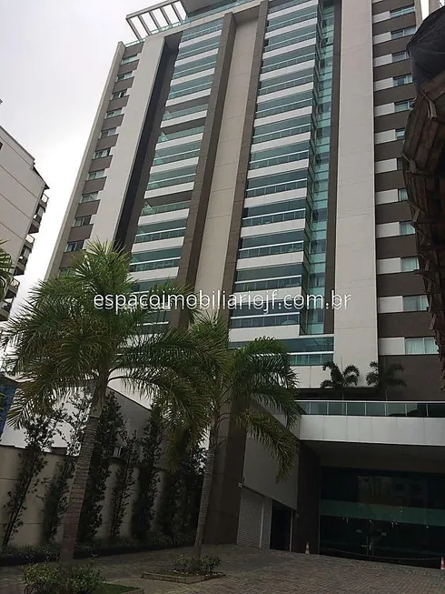 Foto 1 de Apartamento com 4 Quartos à venda, 269m² em Centro, Juiz de Fora