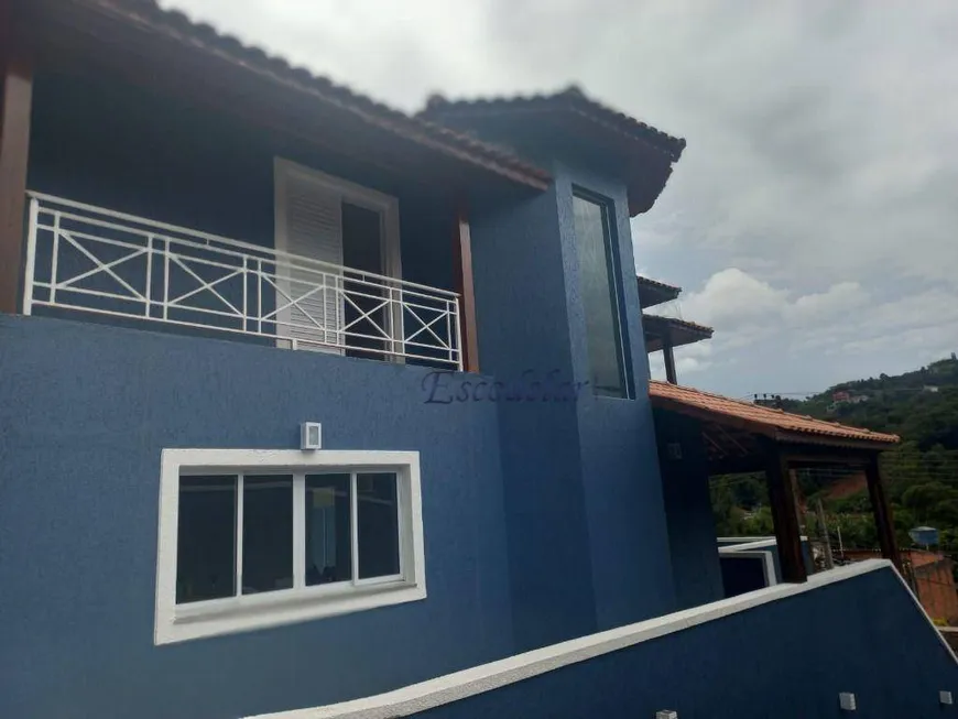 Foto 1 de Casa com 3 Quartos à venda, 303m² em Parque Petrópolis, Mairiporã