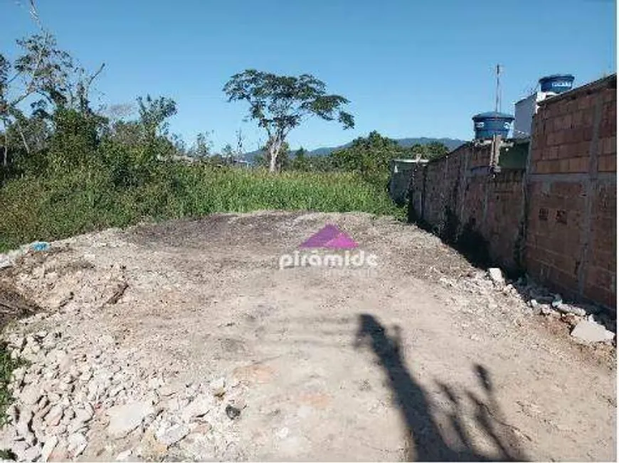 Foto 1 de Lote/Terreno à venda, 300m² em GOLFINHO, Caraguatatuba