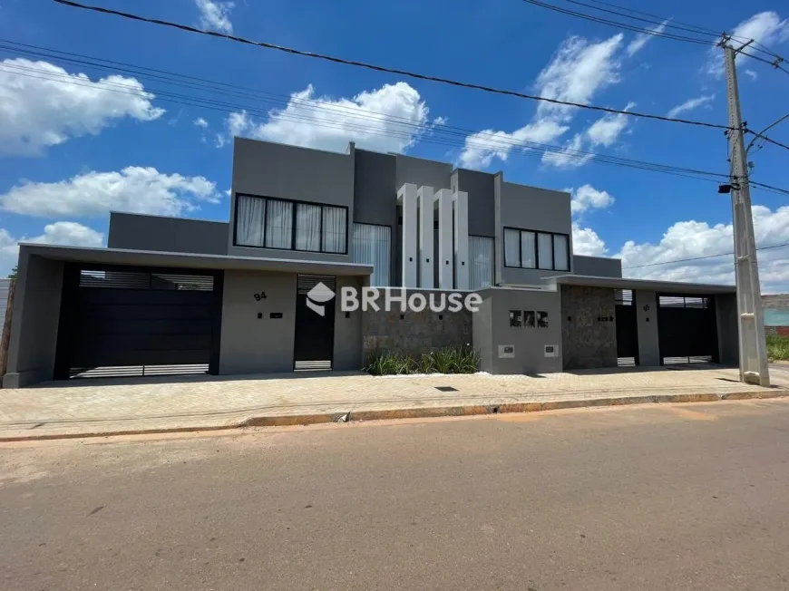 Foto 1 de Sobrado com 2 Quartos à venda, 225m² em , Bonito