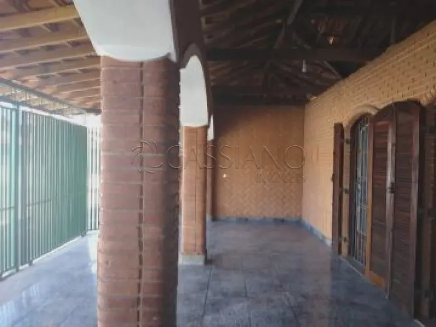 Foto 1 de Casa com 3 Quartos à venda, 250m² em Vila Industrial, São José dos Campos