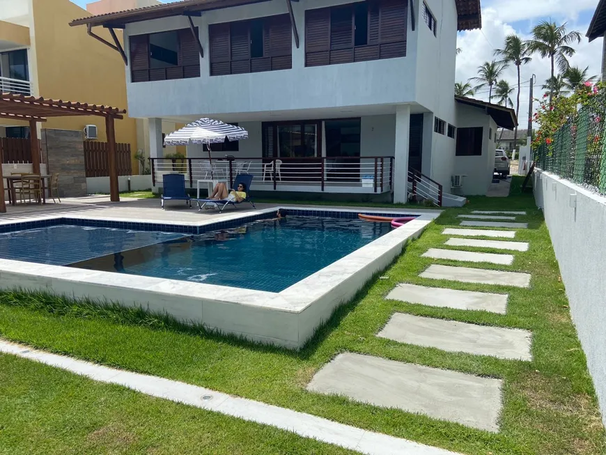 Foto 1 de Casa com 5 Quartos à venda, 218m² em Praia do Cupe, Ipojuca