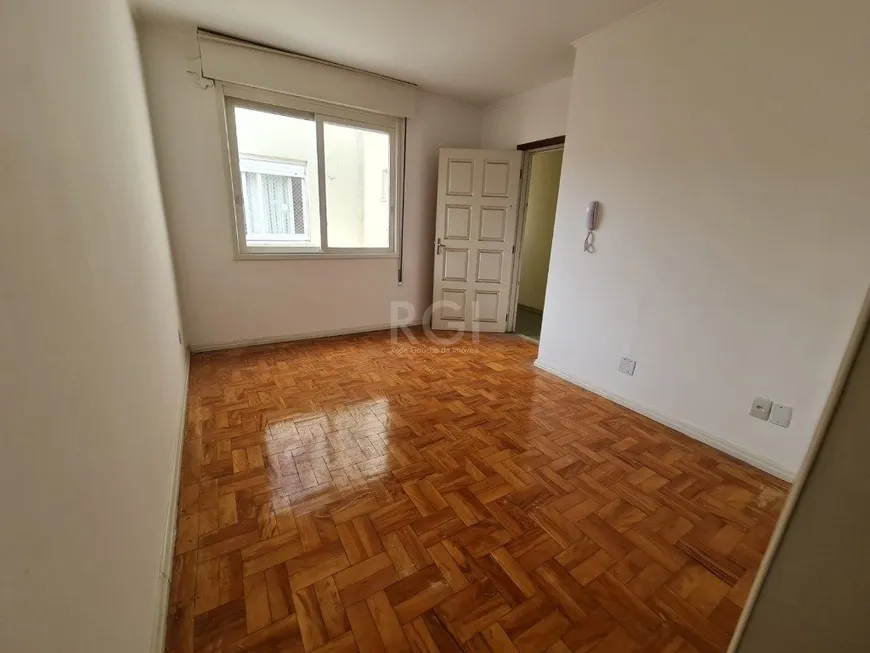 Foto 1 de Apartamento com 2 Quartos à venda, 50m² em Santana, Porto Alegre