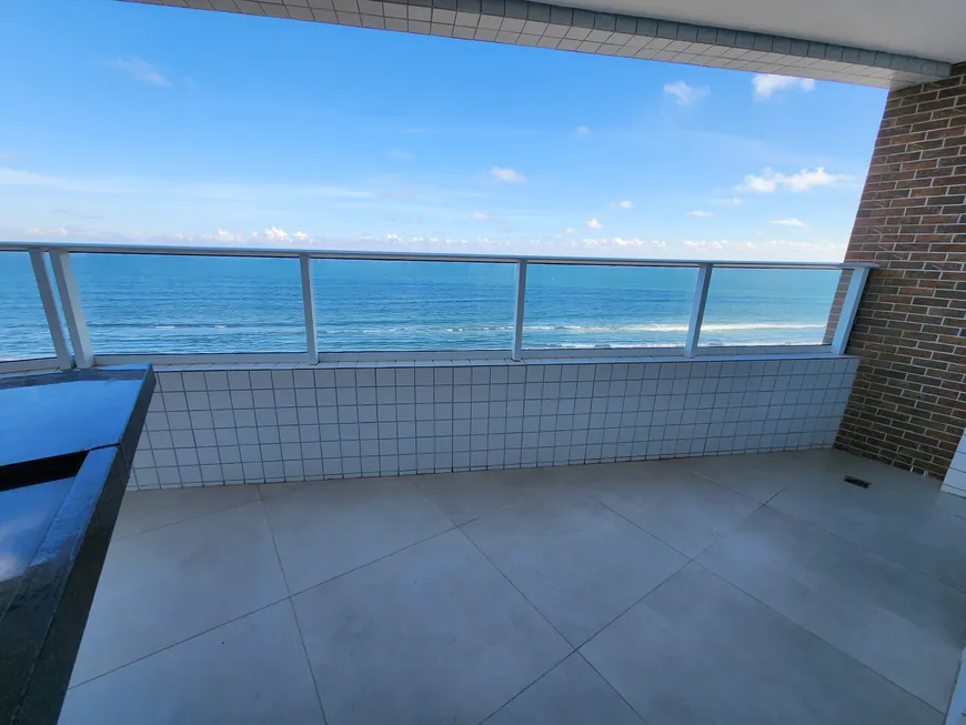 Foto 1 de Apartamento com 2 Quartos à venda, 64m² em Solemar, Praia Grande