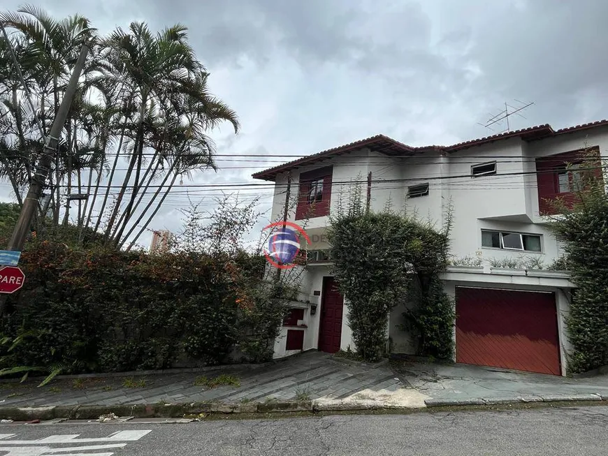 Foto 1 de Sobrado com 4 Quartos à venda, 217m² em Vila Scarpelli, Santo André