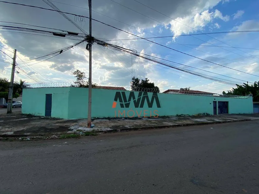 Foto 1 de Casa com 2 Quartos à venda, 80m² em Setor Negrão de Lima, Goiânia