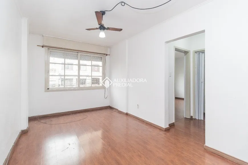 Foto 1 de Apartamento com 3 Quartos à venda, 64m² em Cidade Baixa, Porto Alegre