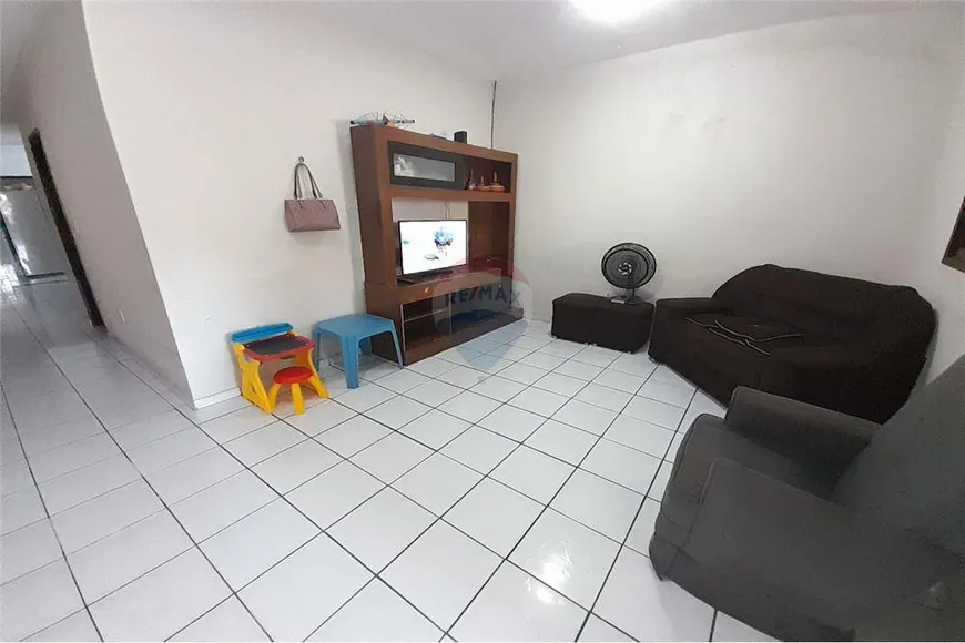 Foto 1 de Casa com 3 Quartos à venda, 200m² em Barro Vermelho, Natal