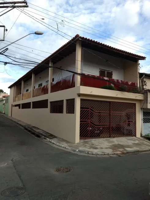 Foto 1 de Casa com 3 Quartos à venda, 300m² em Jardim Jovaia, Guarulhos