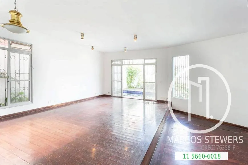 Foto 1 de Casa com 5 Quartos à venda, 257m² em Morumbi, São Paulo
