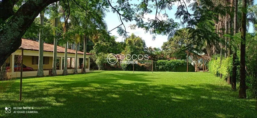 Foto 1 de Fazenda/Sítio com 4 Quartos à venda, 589m² em Jockey Camping, Uberlândia