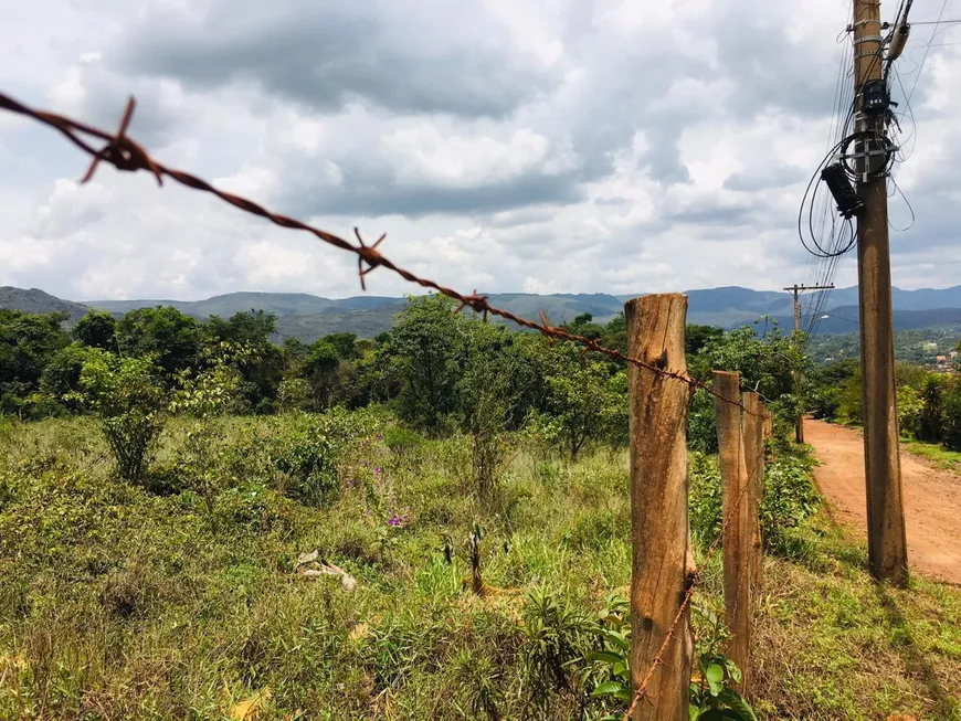 Foto 1 de Lote/Terreno à venda, 1500m² em , Brumadinho