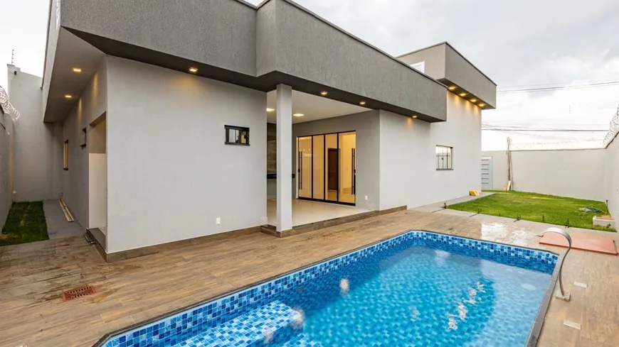 Foto 1 de Casa com 3 Quartos à venda, 194m² em Parque Veiga Jardim, Aparecida de Goiânia