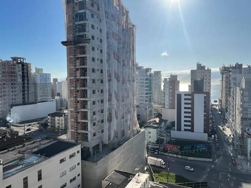 Foto 1 de Apartamento com 4 Quartos à venda, 145m² em Meia Praia, Itapema