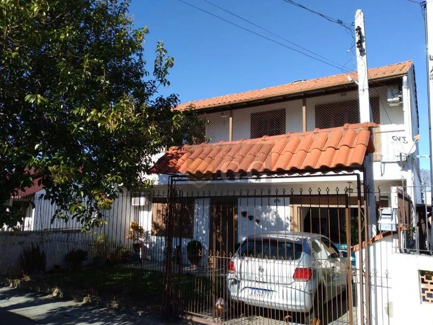 Foto 1 de Casa com 5 Quartos à venda, 250m² em Jardim Krahe, Viamão