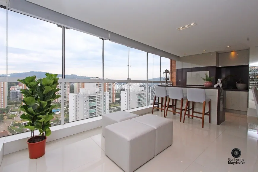 Foto 1 de Apartamento com 3 Quartos à venda, 162m² em Jardim do Salso, Porto Alegre