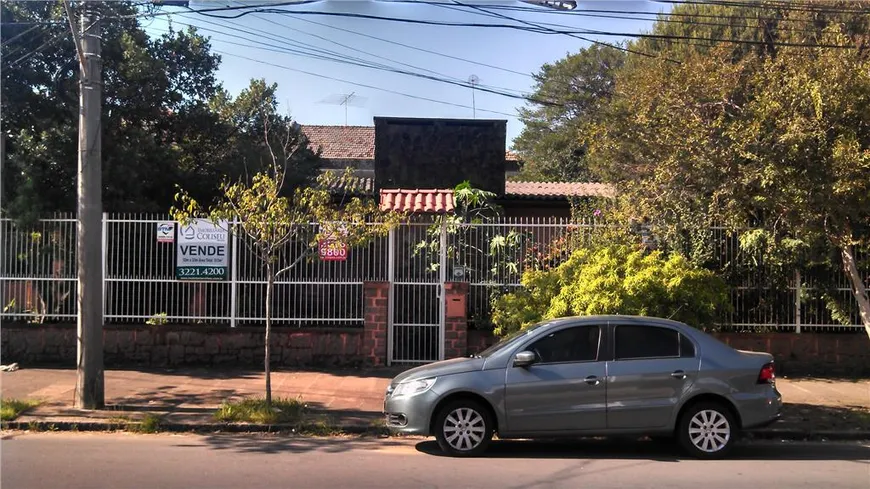 Foto 1 de Casa com 3 Quartos à venda, 514m² em São Geraldo, Porto Alegre