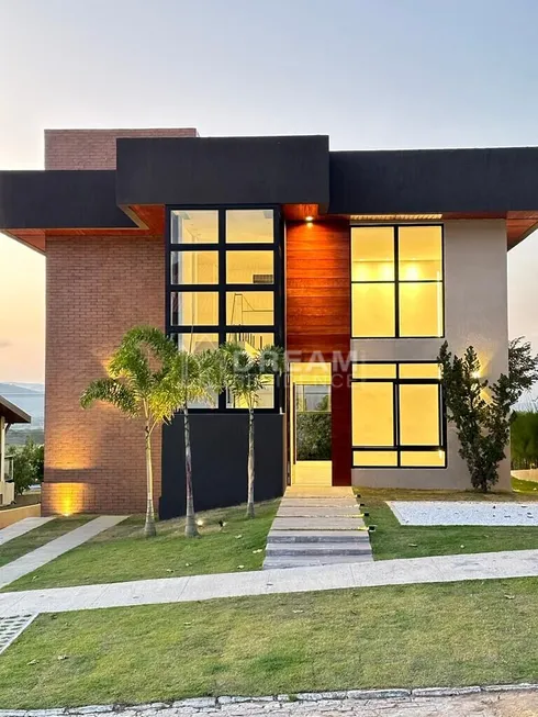 Foto 1 de Casa de Condomínio com 4 Quartos à venda, 260m² em Saire, Sairé