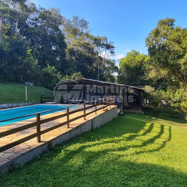 Foto 1 de Fazenda/Sítio com 2 Quartos à venda, 1700m² em Cupim, Ibiúna